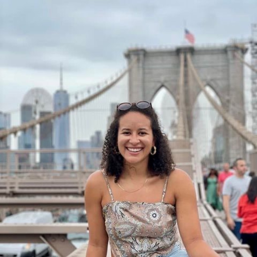 Meet your Posher, Sela
